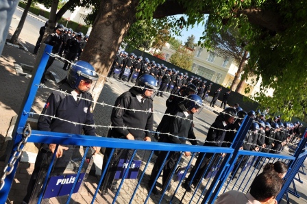 Eylemde olağanüstü önlem! Eylemde olağanüstü önlem!