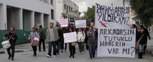 Türkiye’de tutuklu öğrenciler için Lefkoşa’da eylem yapıldı Türkiye’de tutuklu öğrenciler için Lefkoşa’da eylem yapıldı