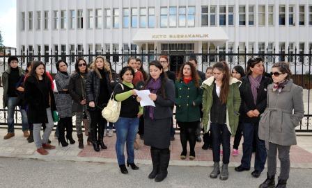 İş yerinde taciz protesto edildi İş yerinde taciz protesto edildi