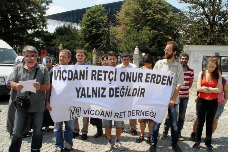 ‘Vicdani retçi Onur yalnız değil’ ‘Vicdani retçi Onur yalnız değil’