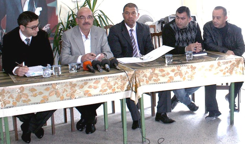 BES’ten 4 Belediyede grev uyarısı BES’ten 4 Belediyede grev uyarısı