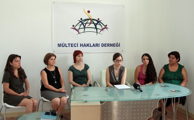 Mültecilerin özgürlüklerinin kısıtlanmaması için gerekli yasal ve idari düzenlemelerin ivedilikle yapılması talep edildi Mültecilerin özgürlüklerinin kısıtlanmaması için gerekli yasal ve idari düzenlemelerin ivedilikle yapılması talep edildi