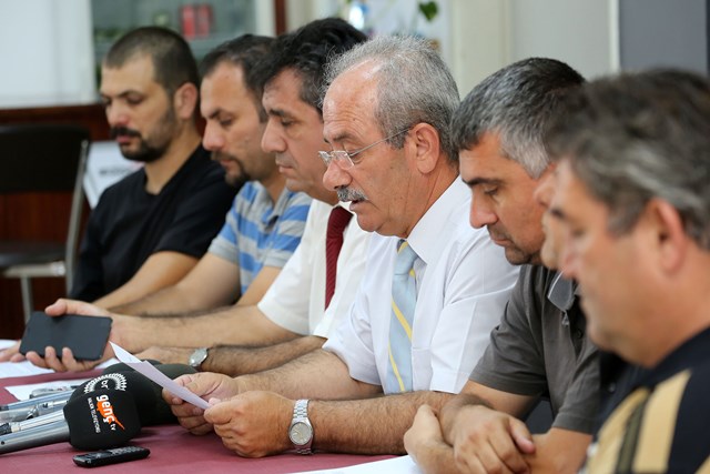 Sekiz örgüt, anayasayı da değişiklikleri de reddettiğini açıkladı Sekiz örgüt, anayasayı da değişiklikleri de reddettiğini açıkladı